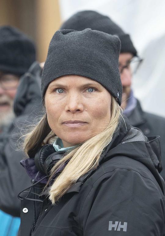 林赛·戈斯琳 Lindsay Gossling照片