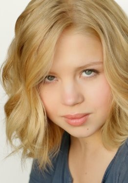 苏菲亚·瓦西里耶娃 Sofia Vassilieva照片