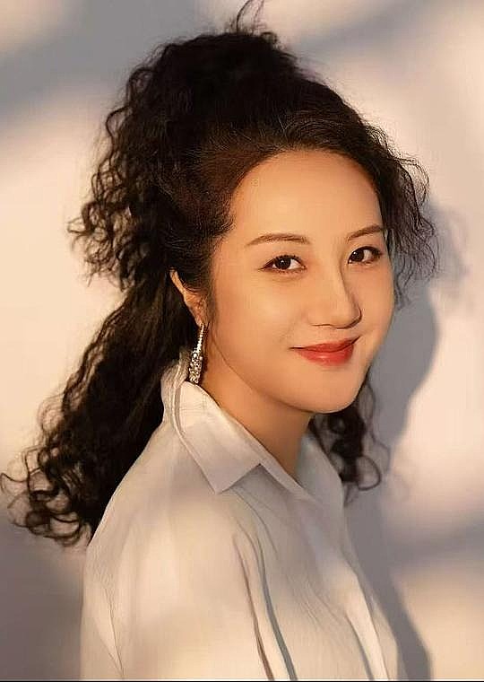 王欢 Huan Wang照片
