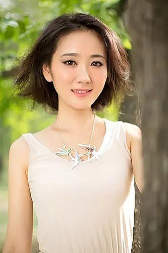 郑雪 Xue Zheng照片