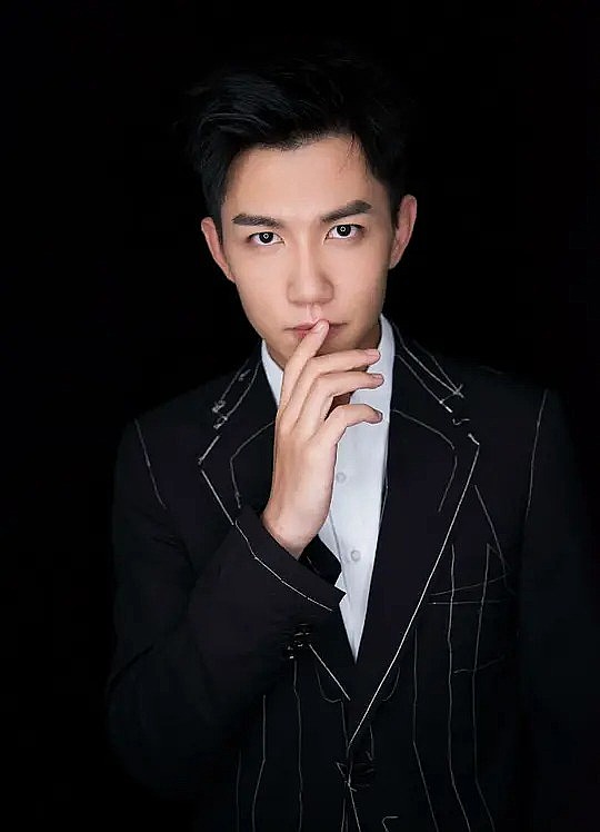 李昕哲 Xinzhe Li照片
