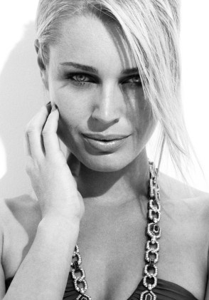 丽贝卡·罗梅恩 Rebecca Romijn照片