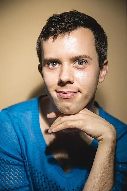 科尔·埃斯科拉 Cole Escola照片