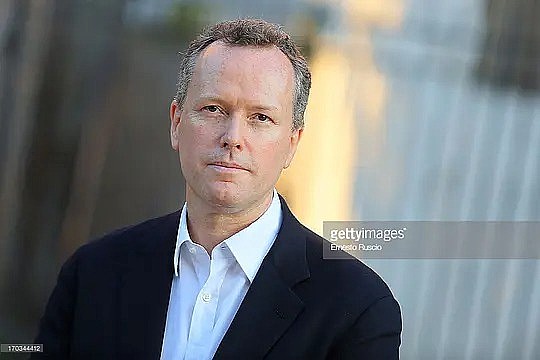 爱德华·圣奥宾 Edward St. Aubyn照片
