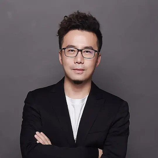 彭柯 Peng Ke照片
