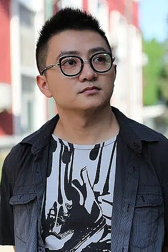 李炎 Yan Li照片