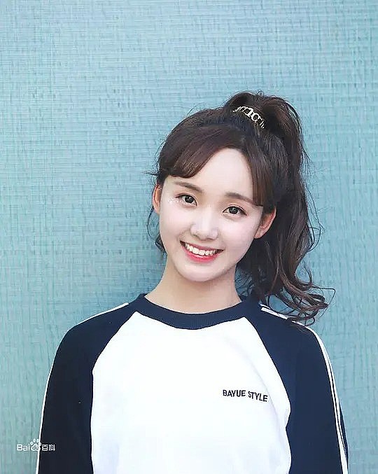 吕小雨 Xiaoyu Lü照片