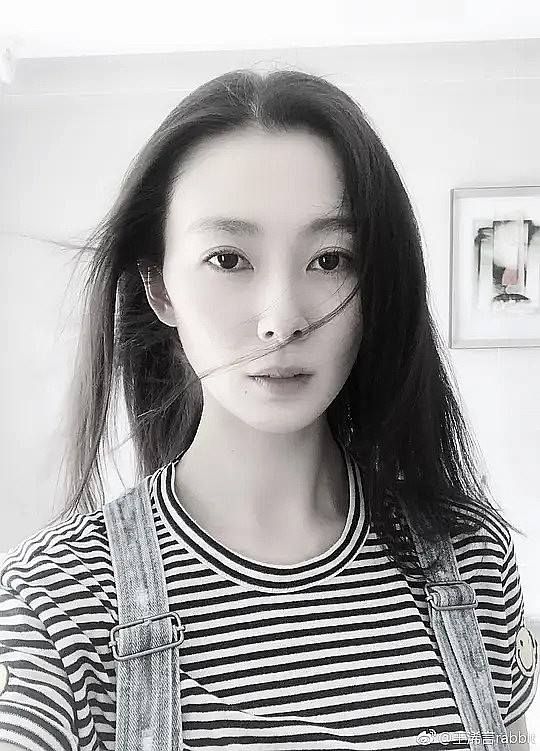 王浠言 Xiyan Wang照片
