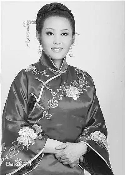 艾平 Ping Ai照片