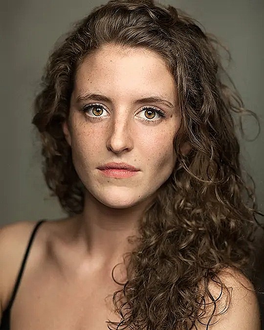 露易莎·哈兰德 Louisa Harland照片