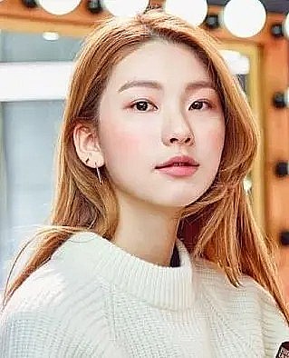 金珍京 Jin-kyung Kim照片