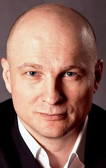 亚历山大·菲克森 Aleksandr Fisenko照片