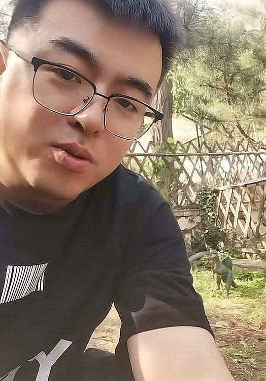 徐文佳 Wenjia Xu照片