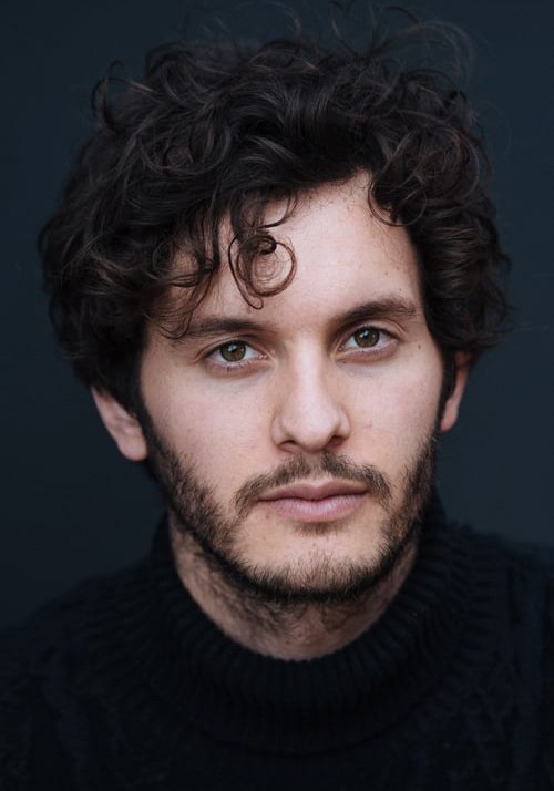 马特·瓦里奥 Mat Vairo照片