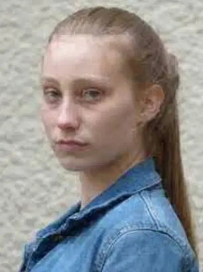 茱莉安·舒特 Juliane Schütze照片