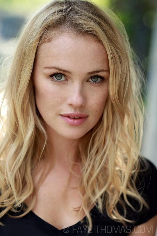 汉娜·纽 Hannah New照片