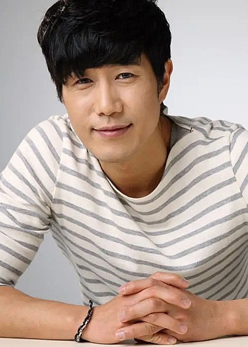 崔昤 Choi Ryung照片
