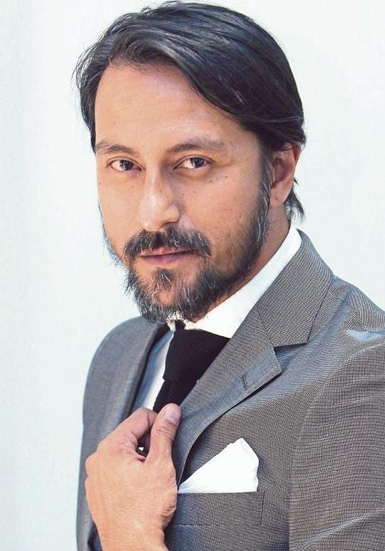 博朗·帕拉雷 Bront Palarae照片