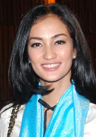 阿蒂卡·哈西霍兰 Atiqah Hasiholan照片