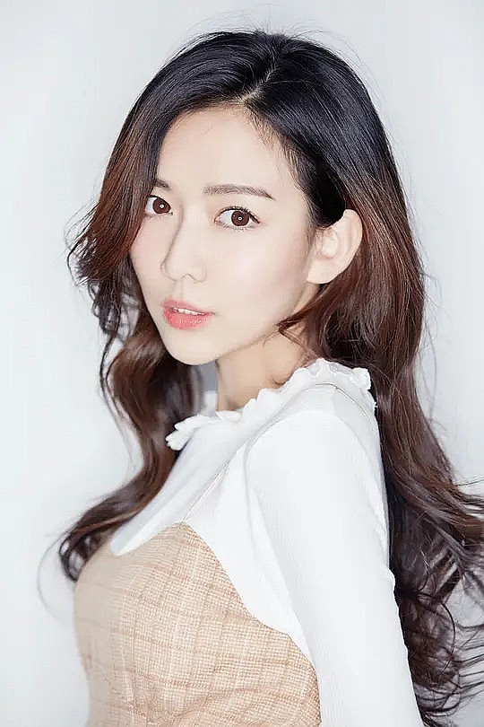 杨安琪 Anqi Yang照片