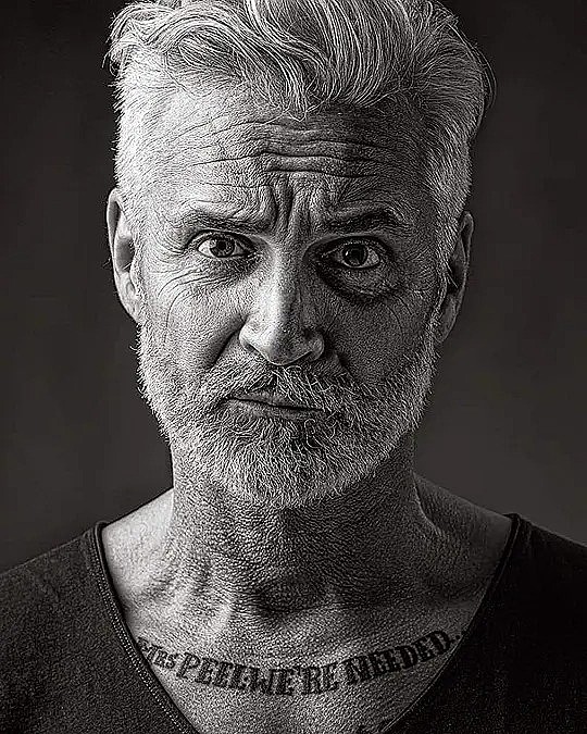 德里克·杜布里 Derek Dubery照片