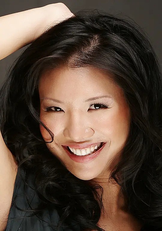 格文多林·叶 Gwendoline Yeo照片