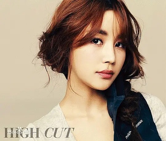 尹真伊 Jin-yi Yoon照片