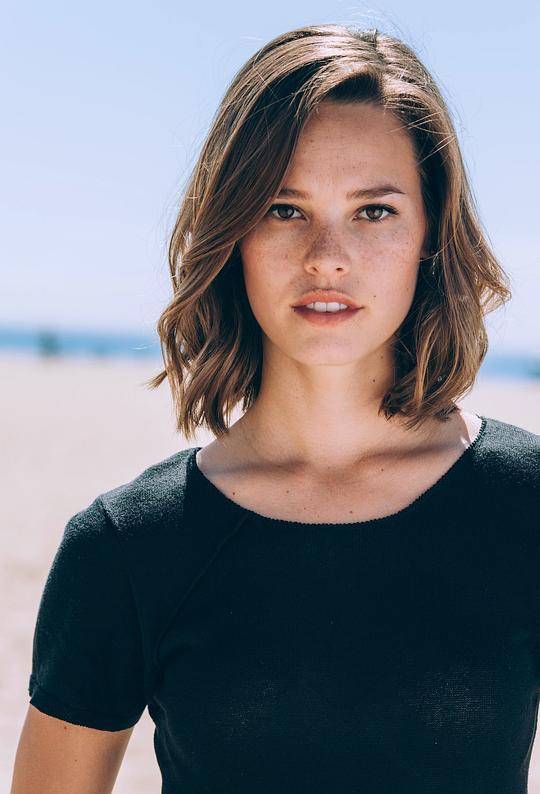 贝莉·诺布尔 Bailey Noble照片