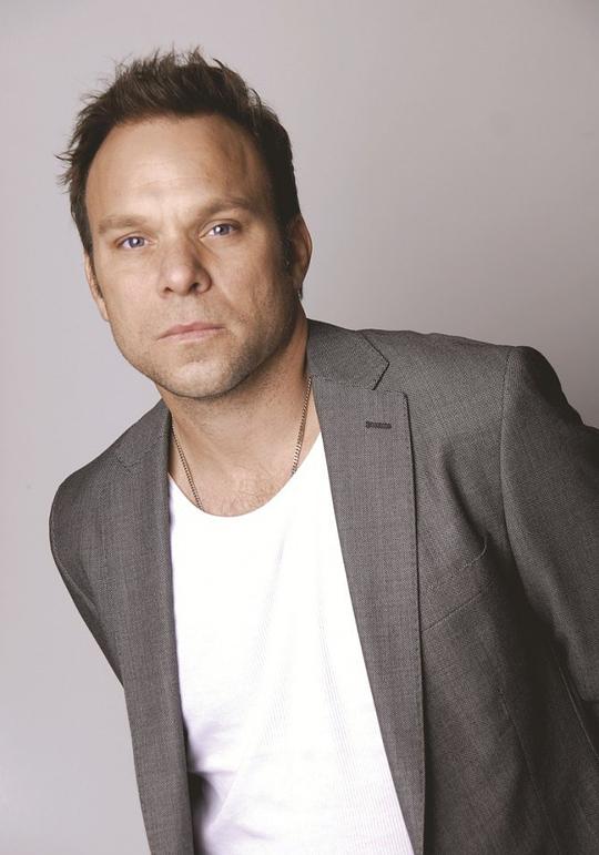 诺尔贝特·里奥·布茨 Norbert Leo Butz照片