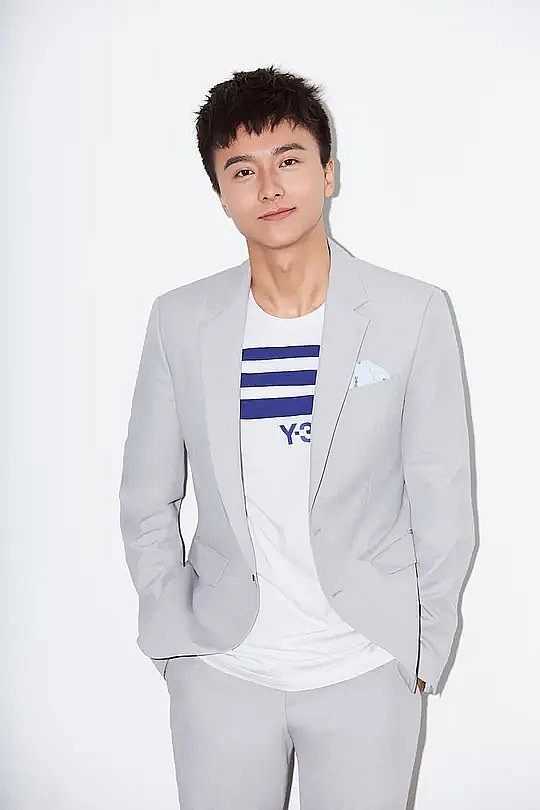王振 Zhen Wang照片