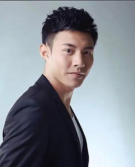 胡希凡 Xifan Hu照片