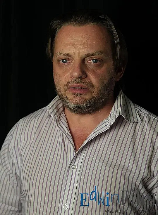 罗曼·斯勾勒斯基 Roman Skorovskiy照片