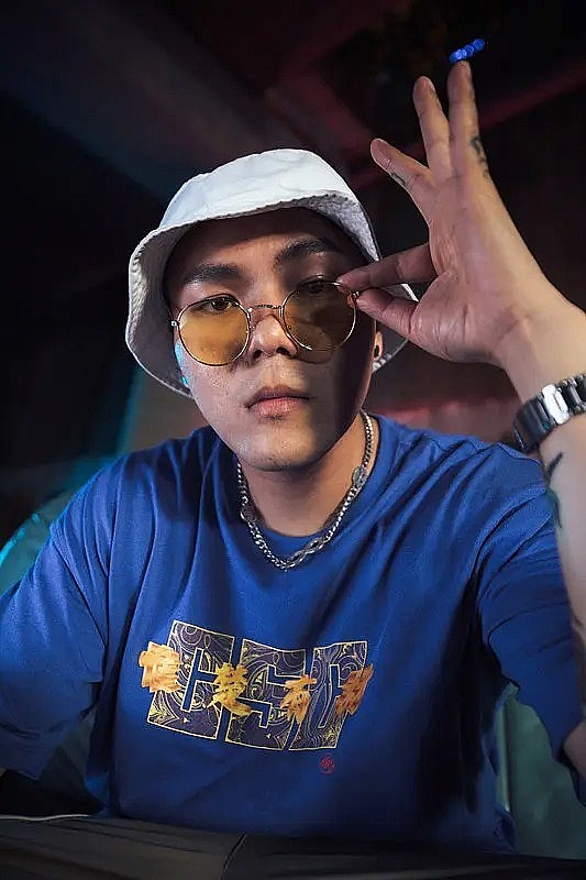 盛宇 DamnShine照片