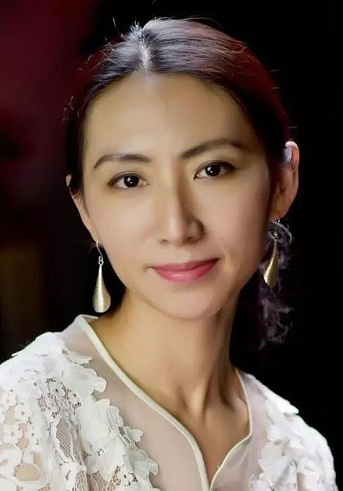李一诺 Yinuo Li照片