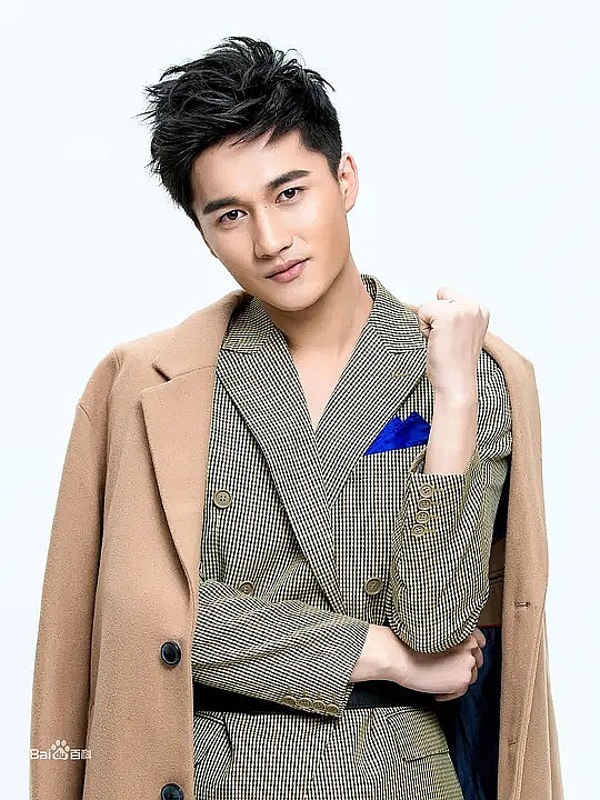 国依铭 Yiming Guo照片