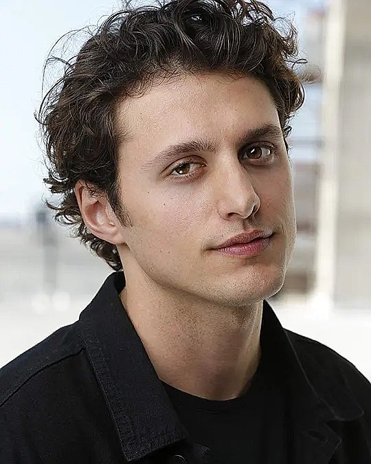 迈克尔·弗拉米斯 Michael Vlamis照片