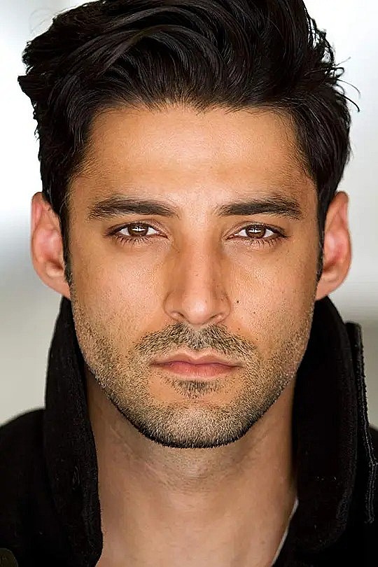 卡兰·奥伯莱 Karan Oberoi照片