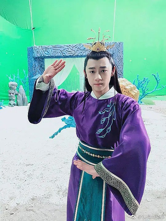 刘琦炜 Qiwei Liu照片