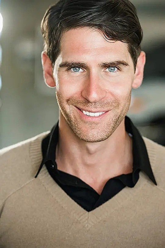 泰勒·杰拉德·哈特 Taylor Gerard Hart照片
