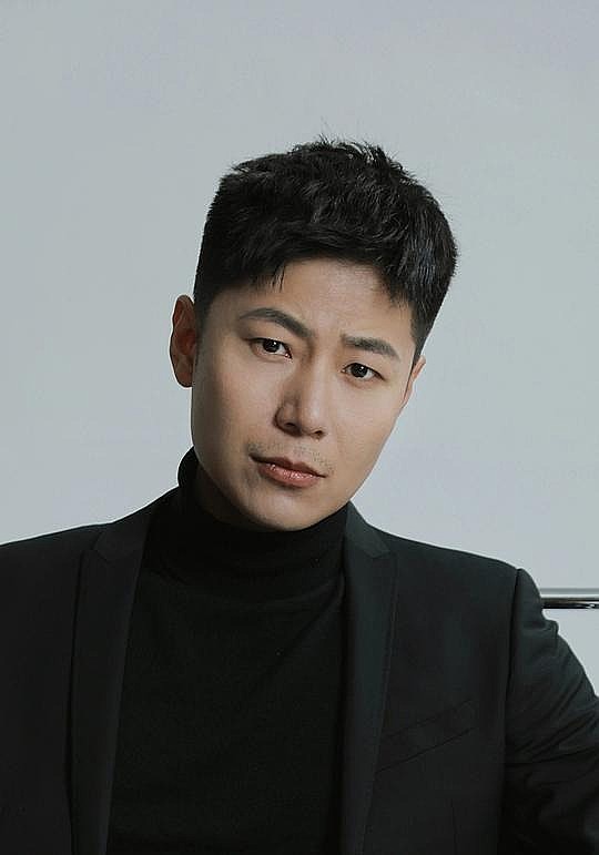 张哲人 Zheren Zhang照片