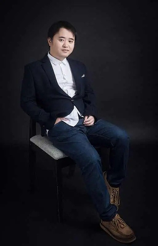 危巍 Wei Wei照片