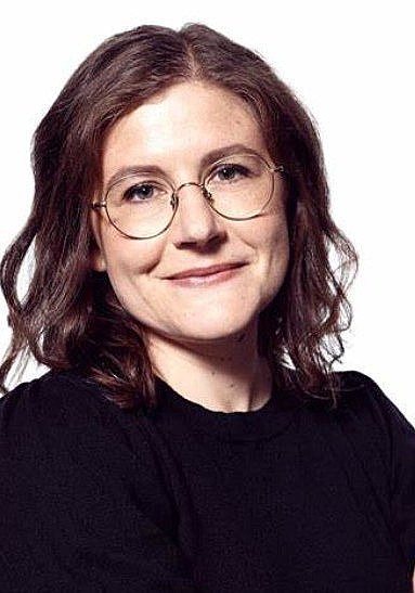 阿莱娜·史密斯 Alena Smith照片