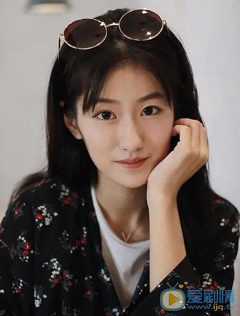 王雨薇 Yuwei Wang照片