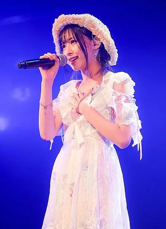 祁静 Jing Qi照片