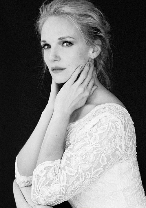 玛丽安娜·法利 Marianne Farley照片