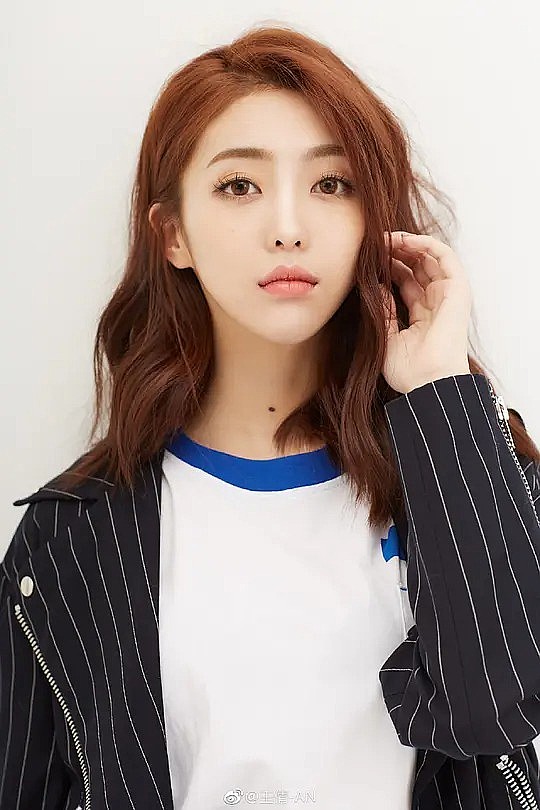 王家茵 Qian Wang照片