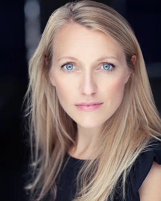 苏珊娜·赫伯特 Susanna Herbert照片