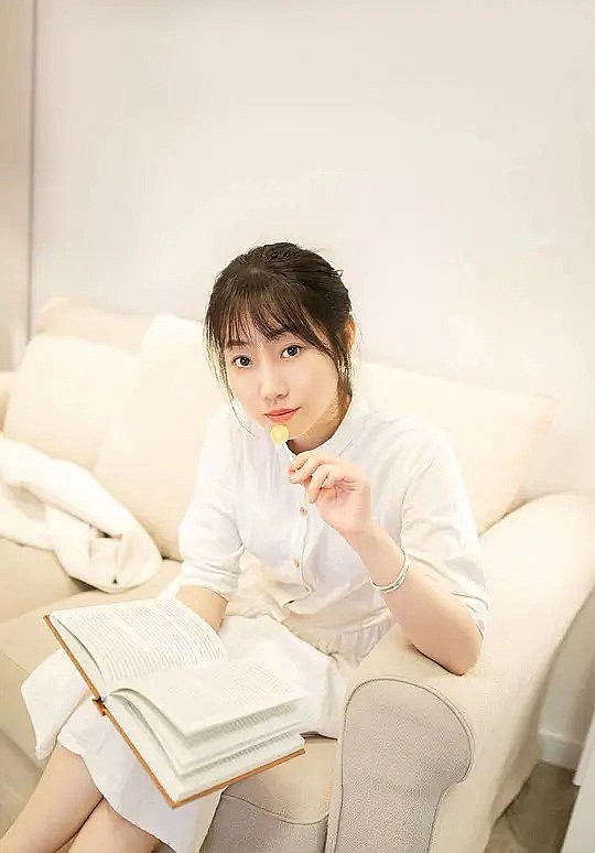 亚未 Wei Ya照片