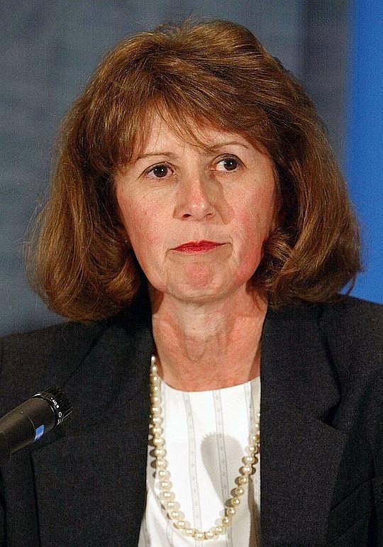 凯瑟琳·麦克切斯尼 Kathleen McChesney照片