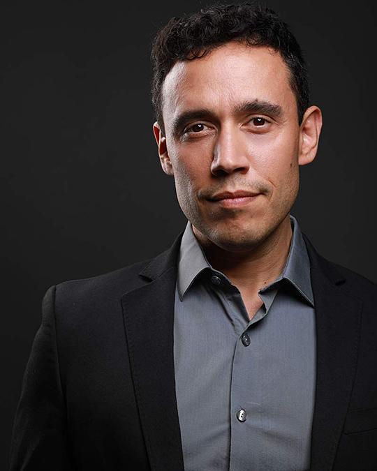 乔纳森·梅迪纳 Jonathan Medina照片